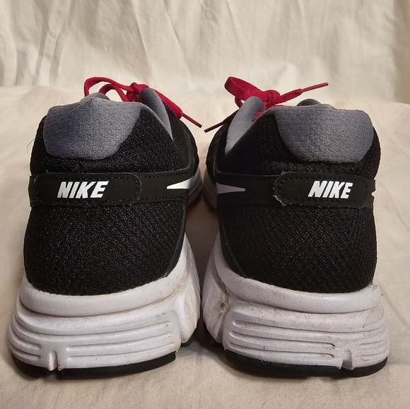 Nike Revolution 2 red & black - Picture 6 of 12